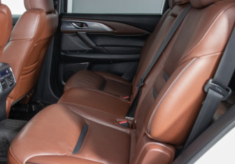 Подержанный автомобиль Mazda CX-9 2020 года (11 фото)