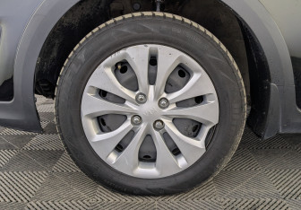 Подержанный автомобиль Kia Rio Hatchback 2020 года (12 фото)