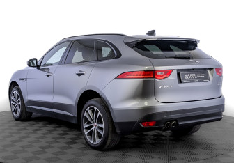 Подержанный автомобиль Jaguar F-Pace 2020 года (7 фото)