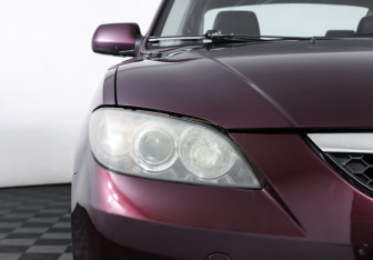 Подержанный автомобиль Mazda 3 Sedan 2007 года (22 фото)