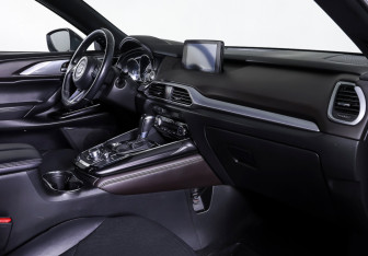 Подержанный автомобиль Mazda CX-9 2018 года (12 фото)