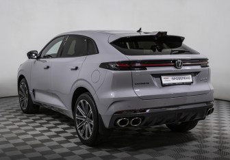 Подержанный автомобиль Changan UNI-K 2023 года (7 фото)