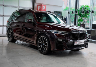 Подержанный автомобиль BMW X7 2020 года (3 фото)