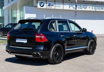 Подержанный автомобиль Porsche Cayenne 2007 года (5 фото)