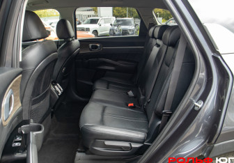Подержанный автомобиль Kia Sorento 2020 года (8 фото)