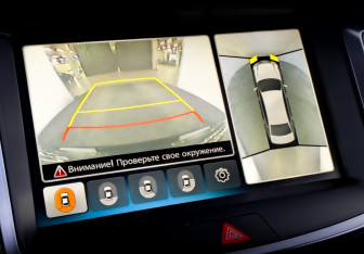 Подержанный автомобиль Hyundai Equus 2015 года (29 фото)