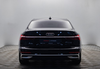 Подержанный автомобиль Audi A6 Sedan 2023 года (4 фото)