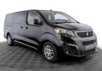 Подержанный автомобиль Peugeot Traveller 2021 года (3 фото)