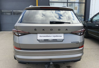 Подержанный автомобиль Skoda Kodiaq 2023 года (6 фото)