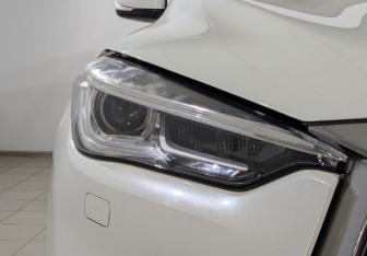 Подержанный автомобиль Infiniti QX50 2018 года (11 фото)