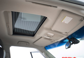 Подержанный автомобиль Nissan Patrol 2014 года (16 фото)