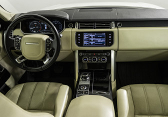 Подержанный автомобиль Land Rover Range Rover 2014 года (12 фото)