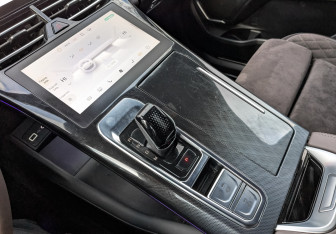 Подержанный автомобиль Wey 05 2023 года (28 фото)