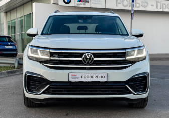 Подержанный автомобиль Volkswagen Teramont 2021 года (2 фото)