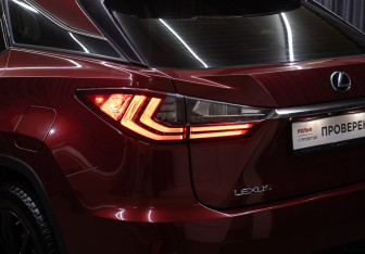 Подержанный автомобиль Lexus RX 2019 года (24 фото)