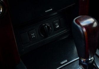 Подержанный автомобиль Toyota Land Cruiser Prado 2014 года (18 фото)