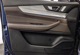 Подержанный автомобиль Chery Tiggo 8 Pro 2022 года (19 фото)