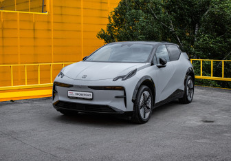 Подержанный автомобиль Zeekr X 2023 года (1 фото)