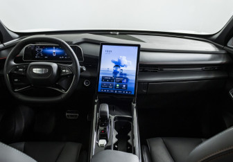 Подержанный автомобиль Geely Cityray 2024 года (12 фото)