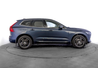 Подержанный автомобиль Volvo XC60 2020 года (4 фото)