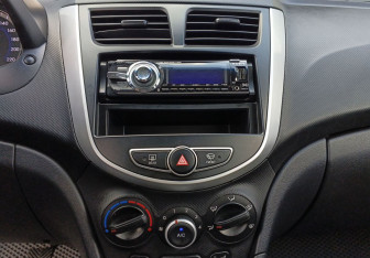 Подержанный автомобиль Hyundai Solaris Sedan 2013 года (13 фото)