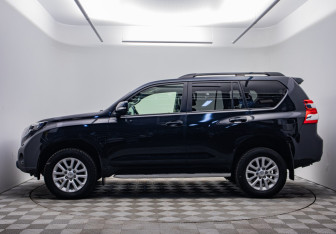 Подержанный автомобиль Toyota Land Cruiser Prado 2016 года (8 фото)