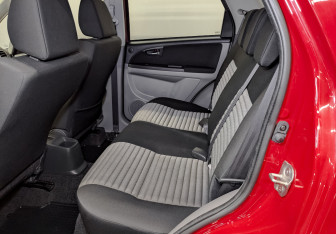 Подержанный автомобиль Suzuki SX4 Hatchback 2012 года (12 фото)