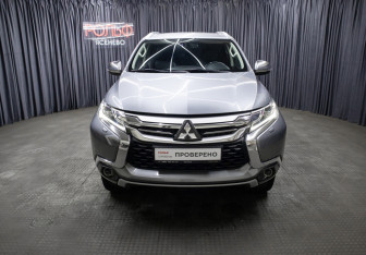 Подержанный автомобиль Mitsubishi Pajero Sport 2019 года (2 фото)