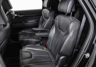 Подержанный автомобиль Hyundai Palisade 2023 года (16 фото)