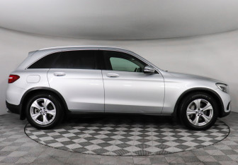 Подержанный автомобиль Mercedes-Benz GLC Coupe 2015 года (4 фото)
