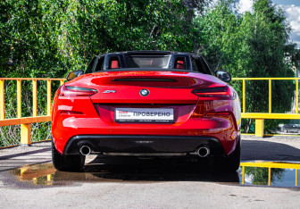 Подержанный автомобиль BMW Z4 Roadster 2020 года (5 фото)