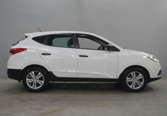 Подержанный автомобиль Hyundai ix35 2011 года (4 фото)