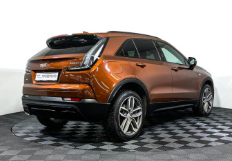 Подержанный автомобиль Cadillac XT4 2020 года (5 фото)