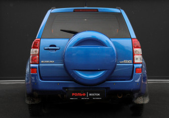 Подержанный автомобиль Suzuki Grand Vitara 2007 года (6 фото)