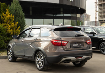 Подержанный автомобиль LADA (ВАЗ) Vesta Wagon 2019 года (5 фото)