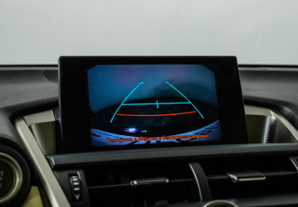 Подержанный автомобиль Lexus NX 2015 года (15 фото)