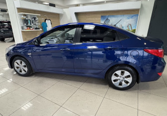 Подержанный автомобиль Hyundai Solaris Sedan 2015 года (8 фото)