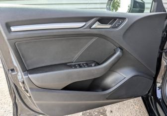 Подержанный автомобиль Audi A3 Sedan 2020 года (19 фото)