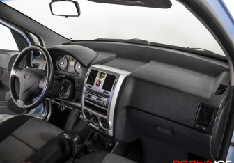 Подержанный автомобиль Nissan Tiida Hatchback 2010 года (9 фото)