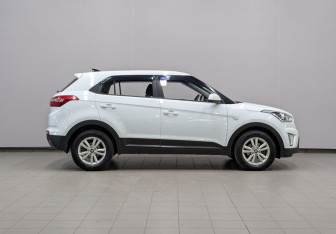 Подержанный автомобиль Hyundai Creta 2019 года (22 фото)