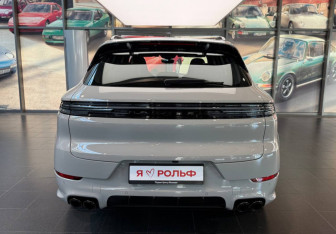 Новый Porsche Cayenne 2025 (2 фото)