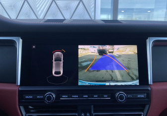 Подержанный автомобиль Porsche Macan 2021 года (22 фото)