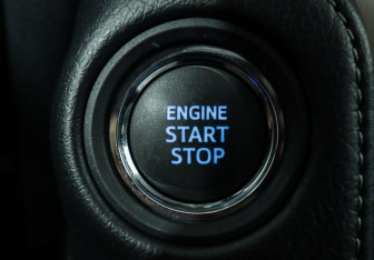 Подержанный автомобиль Toyota Land Cruiser Prado 2021 года (14 фото)