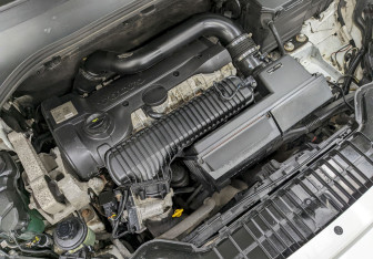 Подержанный автомобиль Volvo S60 2014 года (9 фото)