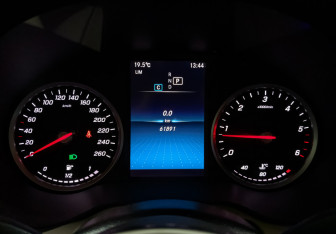 Подержанный автомобиль Mercedes-Benz GLC Coupe 2021 года (15 фото)