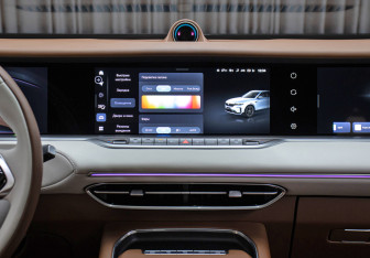 Подержанный автомобиль Voyah Free 2023 года (15 фото)