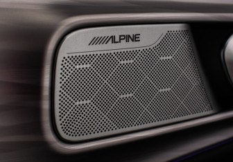 Подержанный автомобиль GAC GS8 2024 года (17 фото)