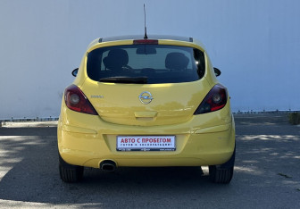 Подержанный автомобиль Opel Corsa 2014 года (6 фото)