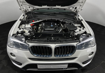 Подержанный автомобиль BMW X3 2017 года (10 фото)