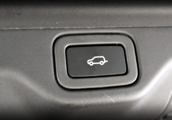Подержанный автомобиль Land Rover Range Rover 2021 года (28 фото)